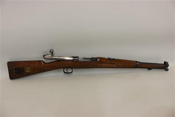 Swedish Mauser Carbine Rifle 1907: Swedish Mauser 1907 Carbine rifle 6.5 X 55 Sn. 43028 Dimensions: 37 1/2" L