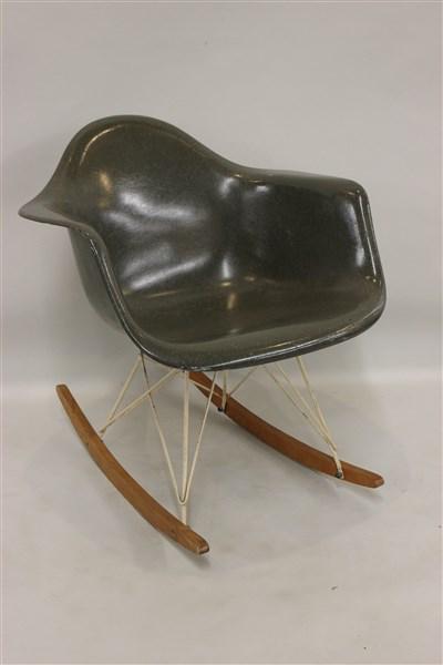 Eames Design Herman Miller Rocking Chair: MCM Herman Miller rocking chair with fiber glass seating. Dimensions: 27" X 24" X 28"