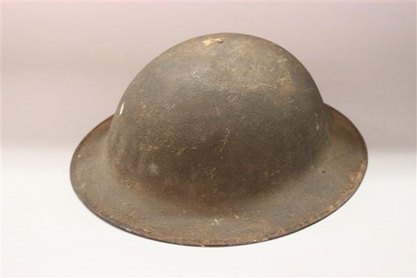 WWI Doughboy Helmet (1 of 2)