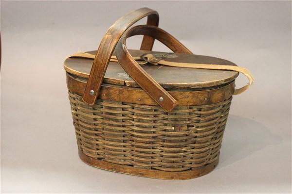 Vintage Hawkeye Refrigerator Picnic Basket: An early vintage Hawkeye signed refrigerator picnic basket. Original lining and insert with closure strap. Dimensions: 8" X 13" X 10"