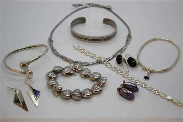 Sterling Silver Assorted Jewelry Lot (1 of 4)