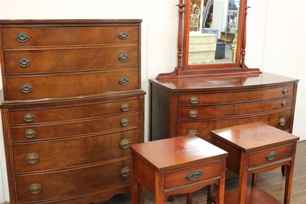 1940's Mahogany Bedroom Set (1 of 4)