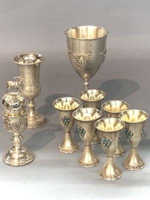 Judaica silver lot (1 of 4)