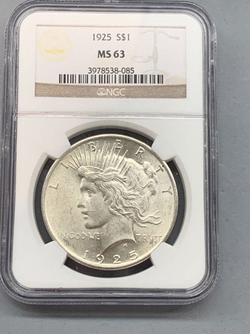 1925 Silver Peace dollar MS63 (1 of 3)
