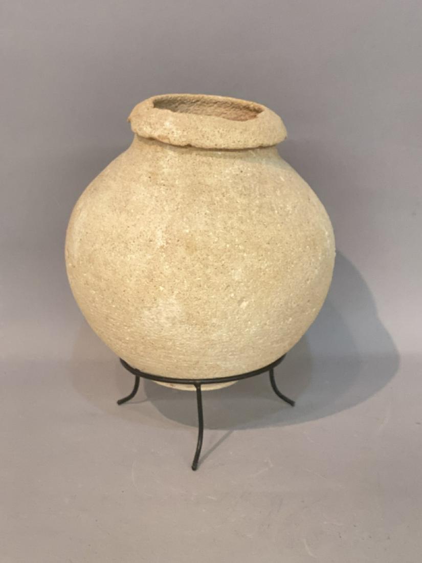 Biblical Large Middle Bronze Age Pottery Vase 1850-1550 (1 of 3)