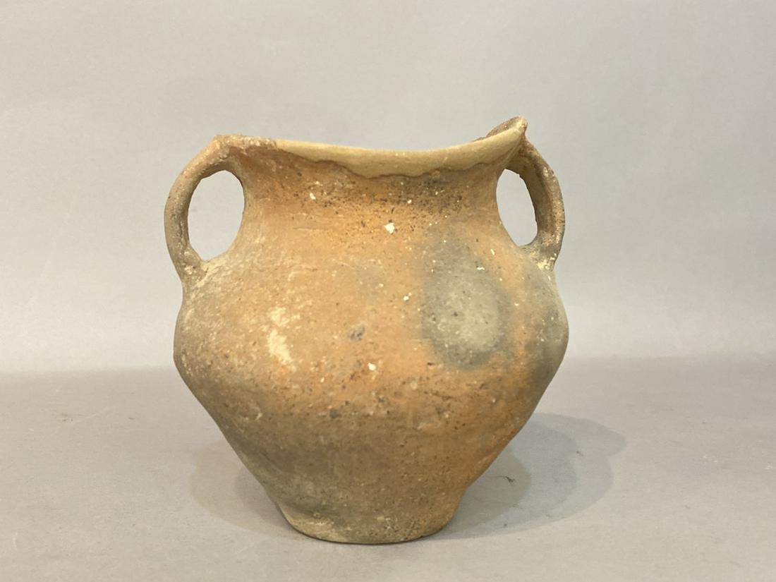 Roman Era pot 200 BC – 200 A.D. Time Of Christ: Roman era pot 200 BC – 200 A.D. time of Christ. No authenticity Provenance: Estate of Lewis, Ellenville, NY. Proceeds to go to Temple Schalom, Monticello, New York.