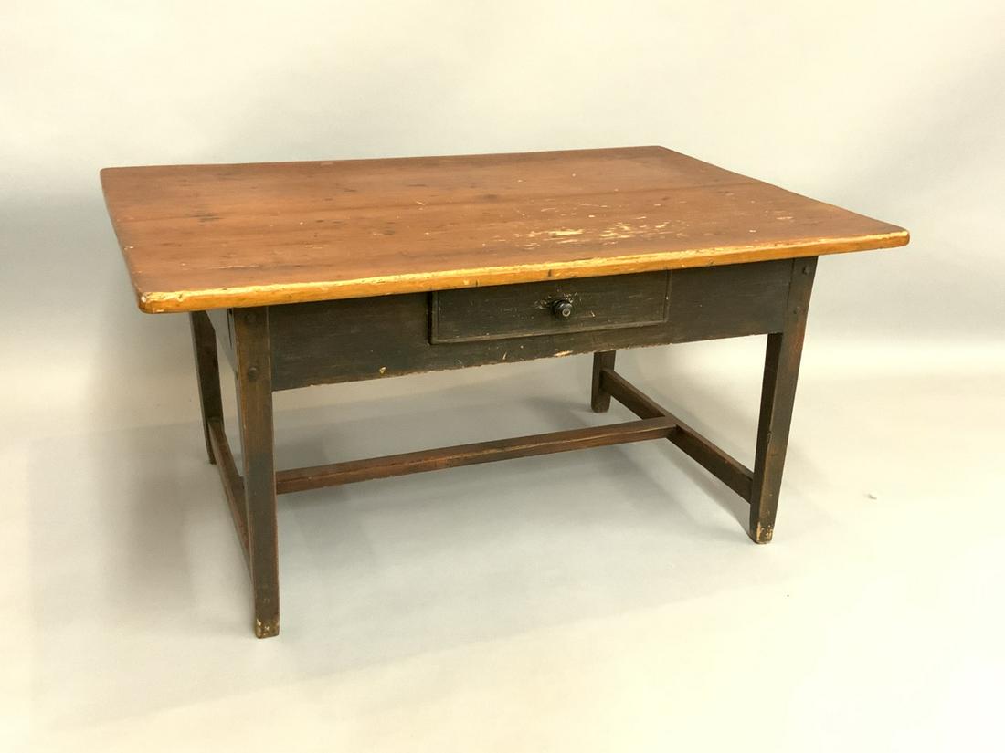 Primitive Country Style Pine Coffee Table (1 of 4)