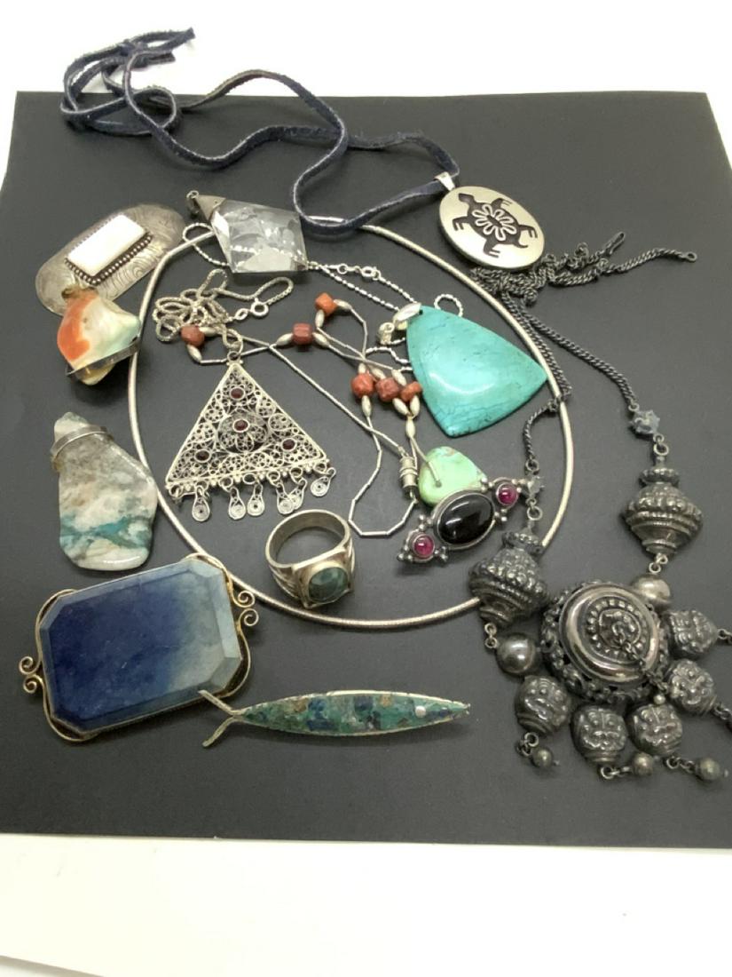 Vintage Estate Jewelry Lot: A compiled grouping of vintage jewelry including sterling silver lapis, abalone, turquoise etc.