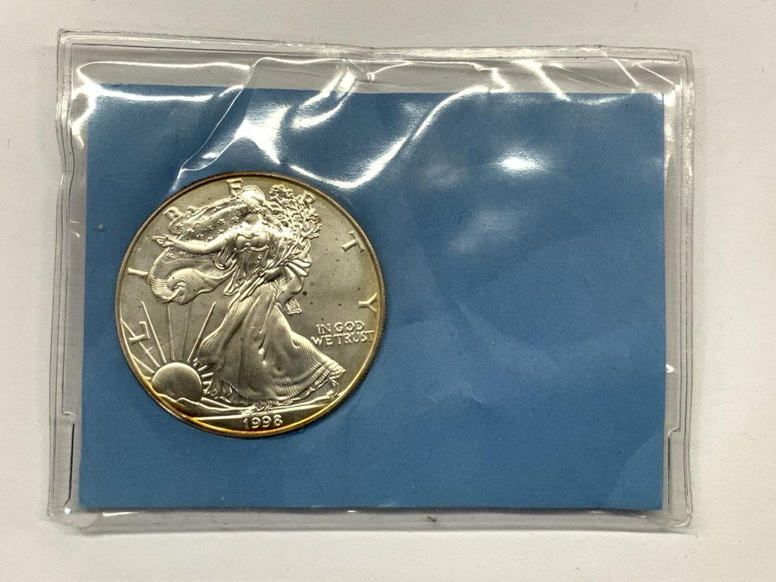 1998 $1 American Silver Eagle Dollar (1 of 2)