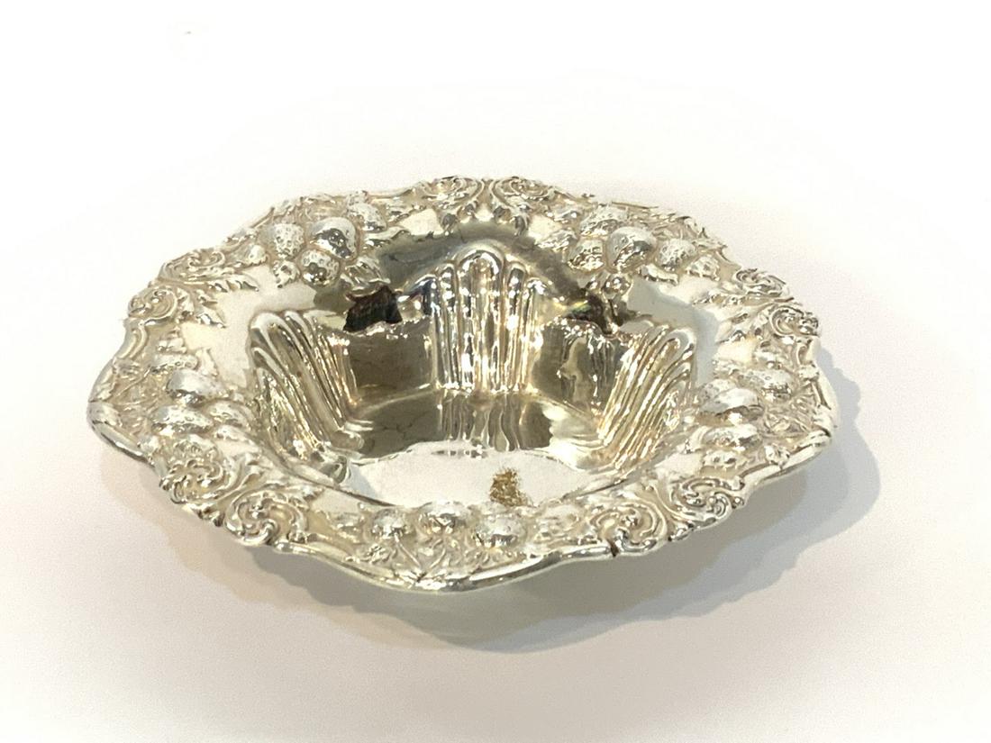 Whiting Sterling Silver Strawberry Dish (1 of 4)