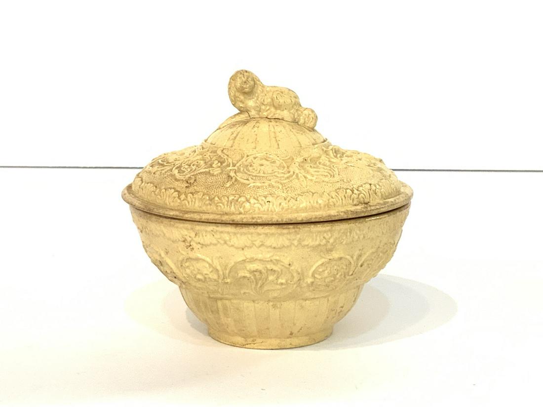 19th c. Wedgwood Covered Sugar Bowl And Creamer (1 of 7)
