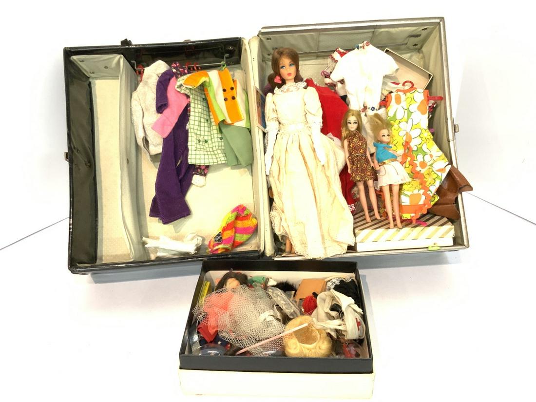 Vintage 60's & 70's Barbie Doll Lot (1 of 6)