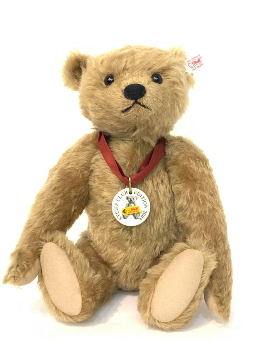 Steiff Bear Club Edition c. 2004 (1 of 3)