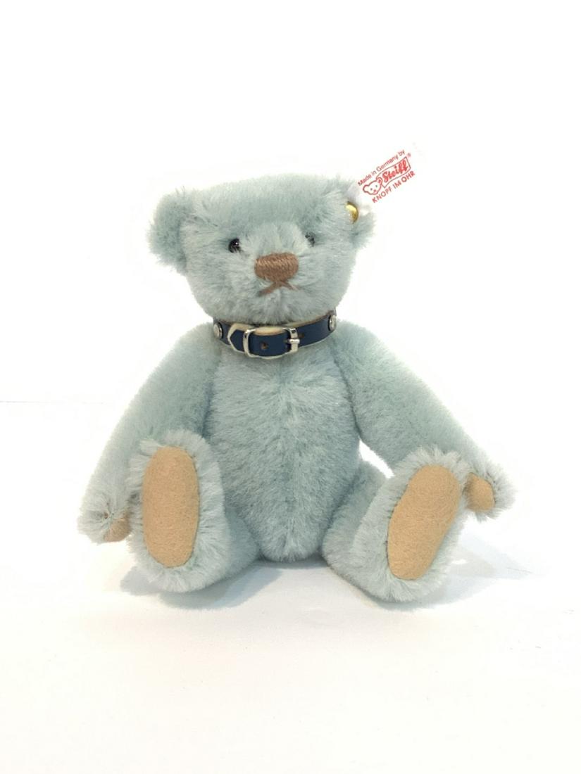 Steiff Bear “Stuart” 2006: Steiff Bear "Stuart" c. 2006 Made in Germany. Dimensions: 6” x 3”