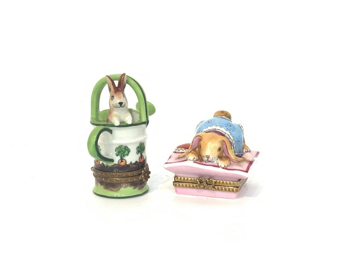 Limoges France Rochard Miniature Porcelain Boxes: Limoges France Rochard Bunny Rabbit Miniature Porcelain Boxes. Dimensions: 2 1/2" X 3"