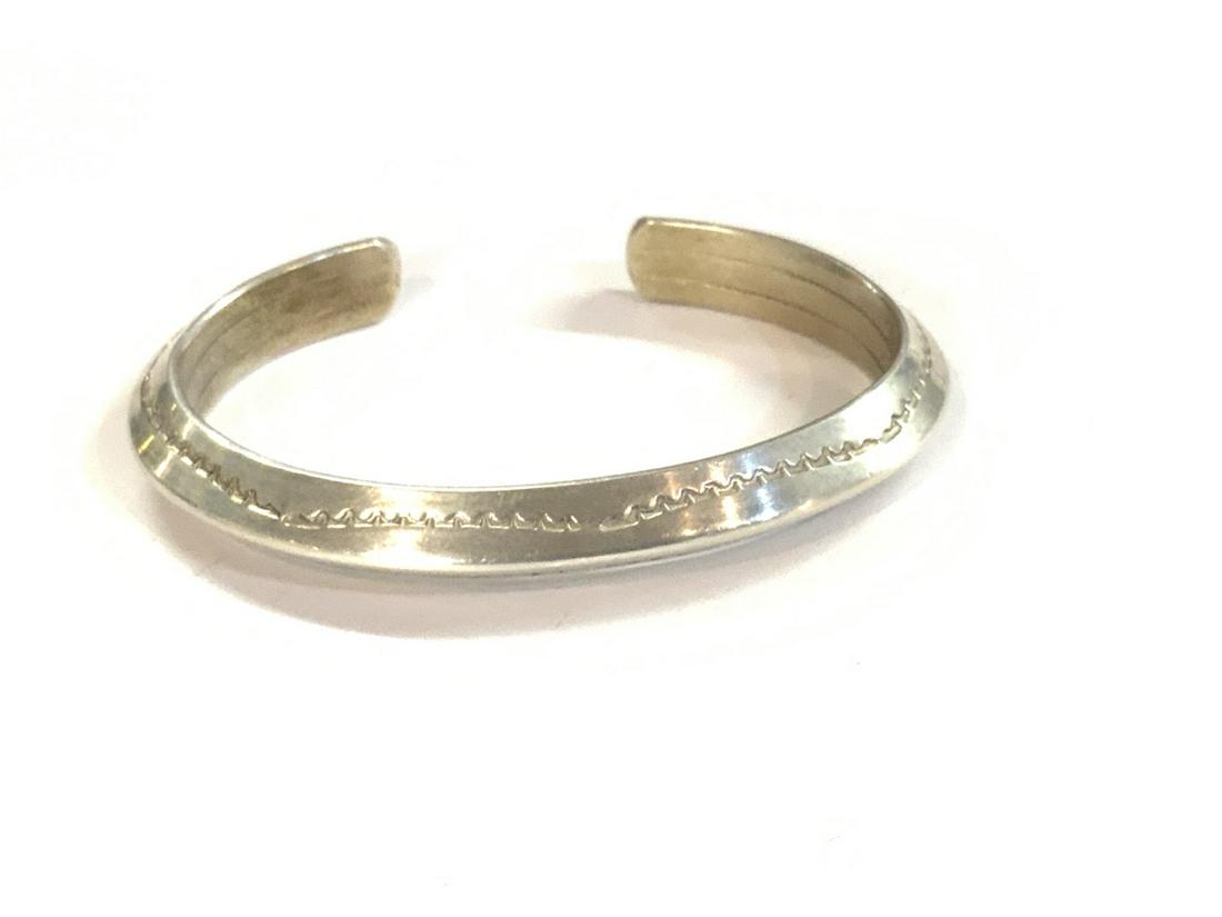 TAHE Indian Silver Cuff Bracelet (1 of 3)