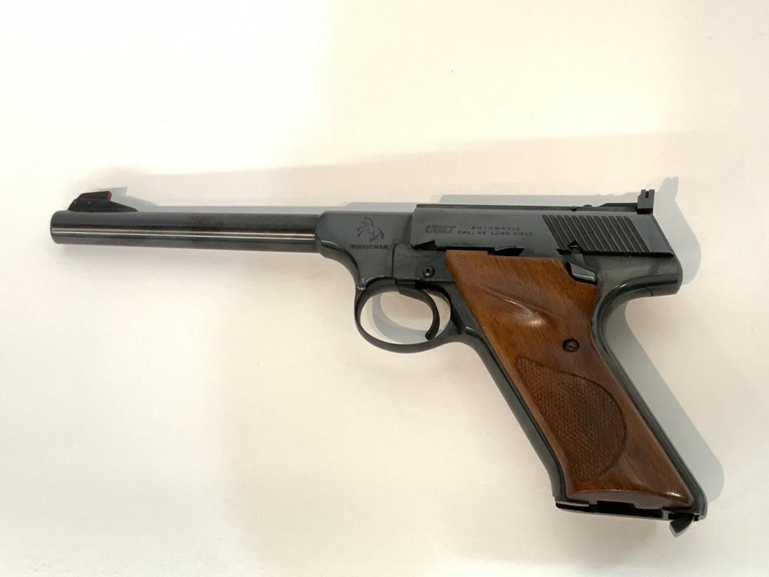 Colt Woodsman .22 L.R. Semi-Automatic Target Pistol: Colt Woodsman .22 L.R. Semi-Automatic Target PistolEstate Firearm. Pistol permit required. All gun transactions processed through our FFL firearms dealer.Questions regarding process or shipping quotes