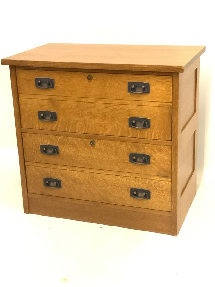 Stickley Furniture Company Two Drawer Oak Filing: Stickley Furniture company two drawer oak filing cabinet. Locked and no key present. Selling as is and unopened. Dimensions: 30"h X 32" X 19"