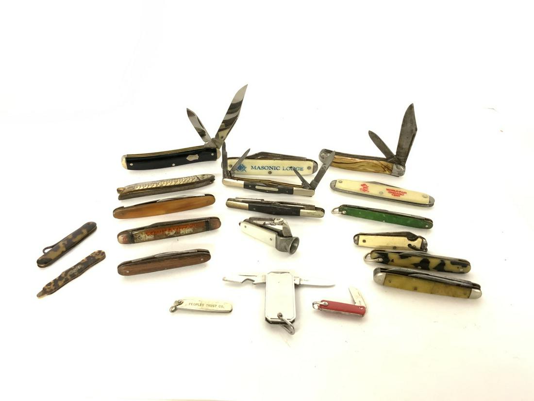 Twenty (20) Vintage Pocket Knives: A large grouping of twenty (20) pocket knives assorted. All manufacturers. Vintage with advertising including Disney Mickey Mouse 1933 World's Fair, Masonic etc.Multi-BladedSingle-Bladed2.5” Bla