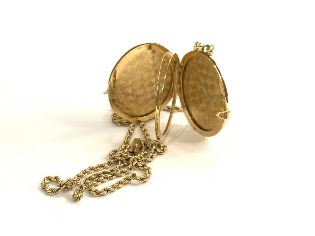 Large Beveled Cut 14k Gold Keepsake Locket And Chain (1 of 4)