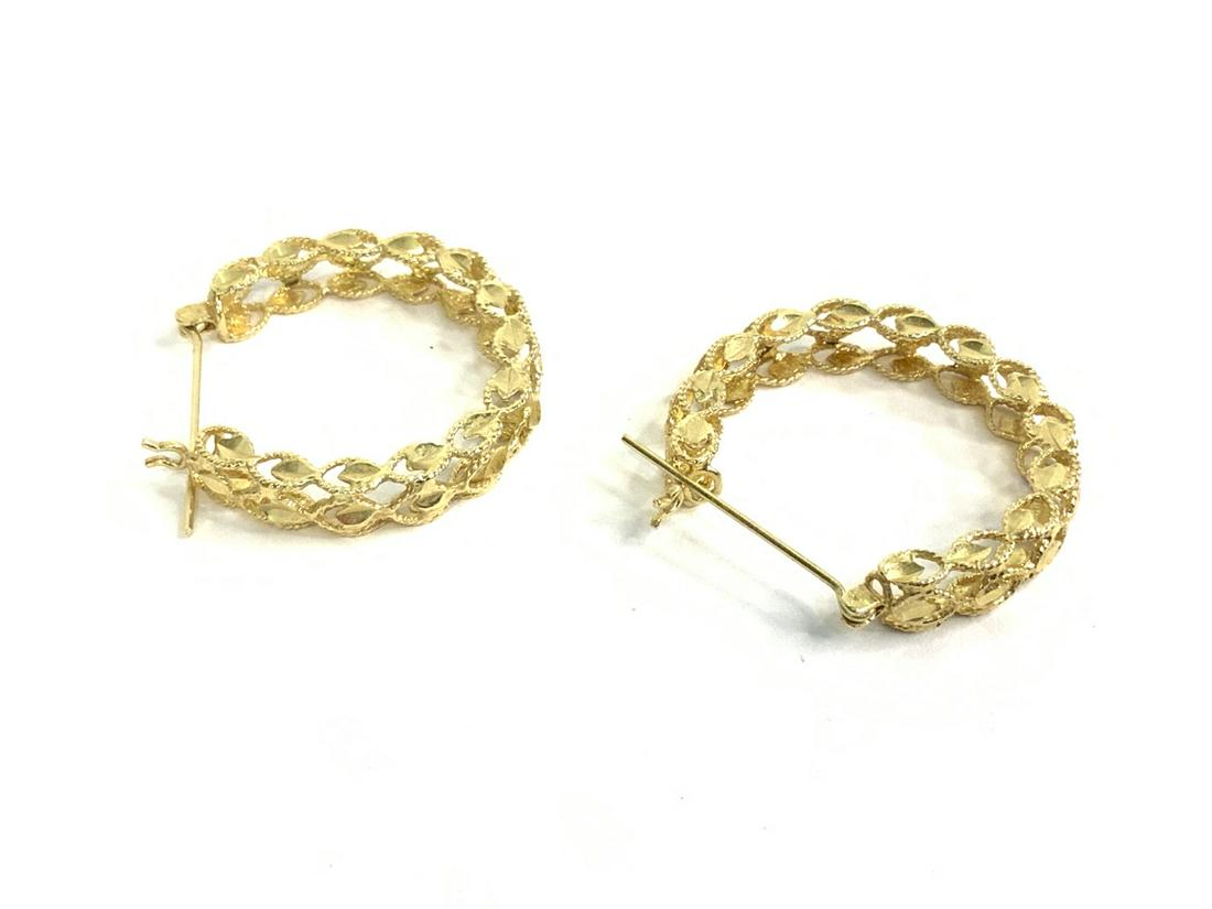 1" 10k y.g. Hoop Earrings: 10k yellow gold bevel cut hoop earrings. Total weight: 5.6 grams 1" Diameter