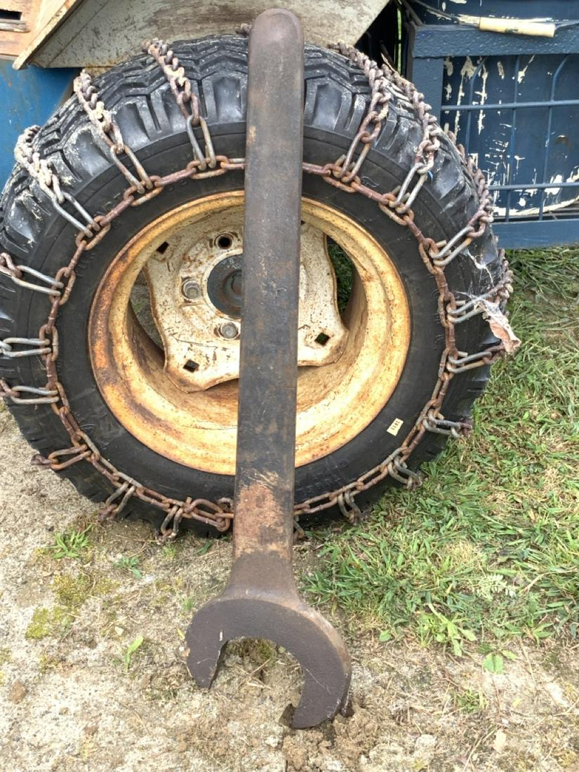 1B7412 Antique Tractor CAT 26" Wrench (1 of 5)