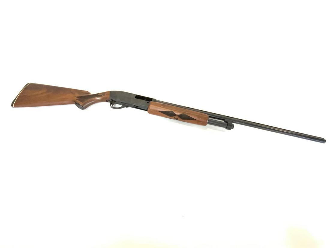 Flite King Deluxe Model K-2800 High Standard 28 Gauge: Serial # 3021947 Stock Material: Walnut Action: Pump Action Magazine Type: Internal Tube Magazine 46” L and 25 1/2” barrel The Flite King Deluxe Model K-2800 High Standard 28 Gauge is an i