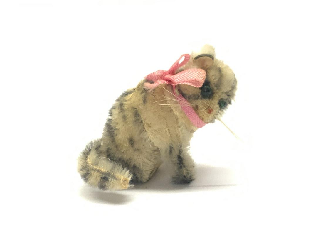 Early Steiff Mohair Cat 1 1/2"h: Steiff miniature mohair cat. Dimensions: 1.5” x 1.5”