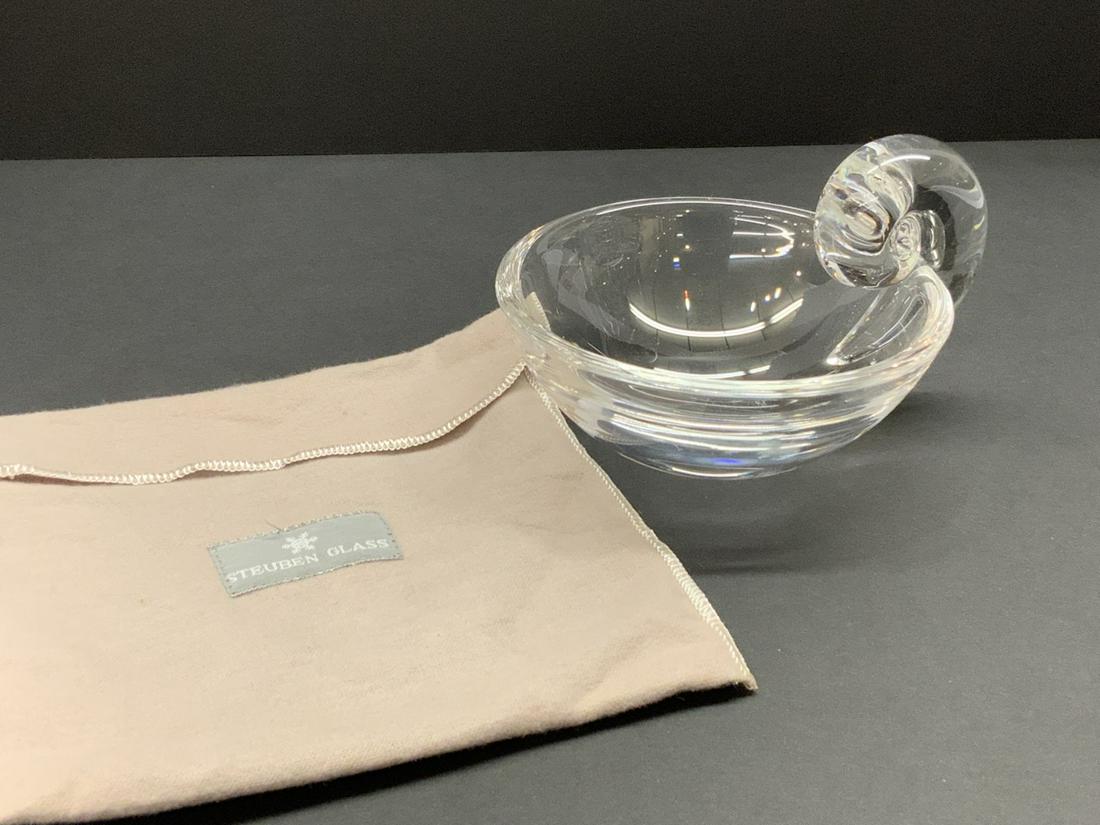 Steuben Glass Nappy: Steuben glass nappy dish. Dimensions: 3 1/2" X 6"