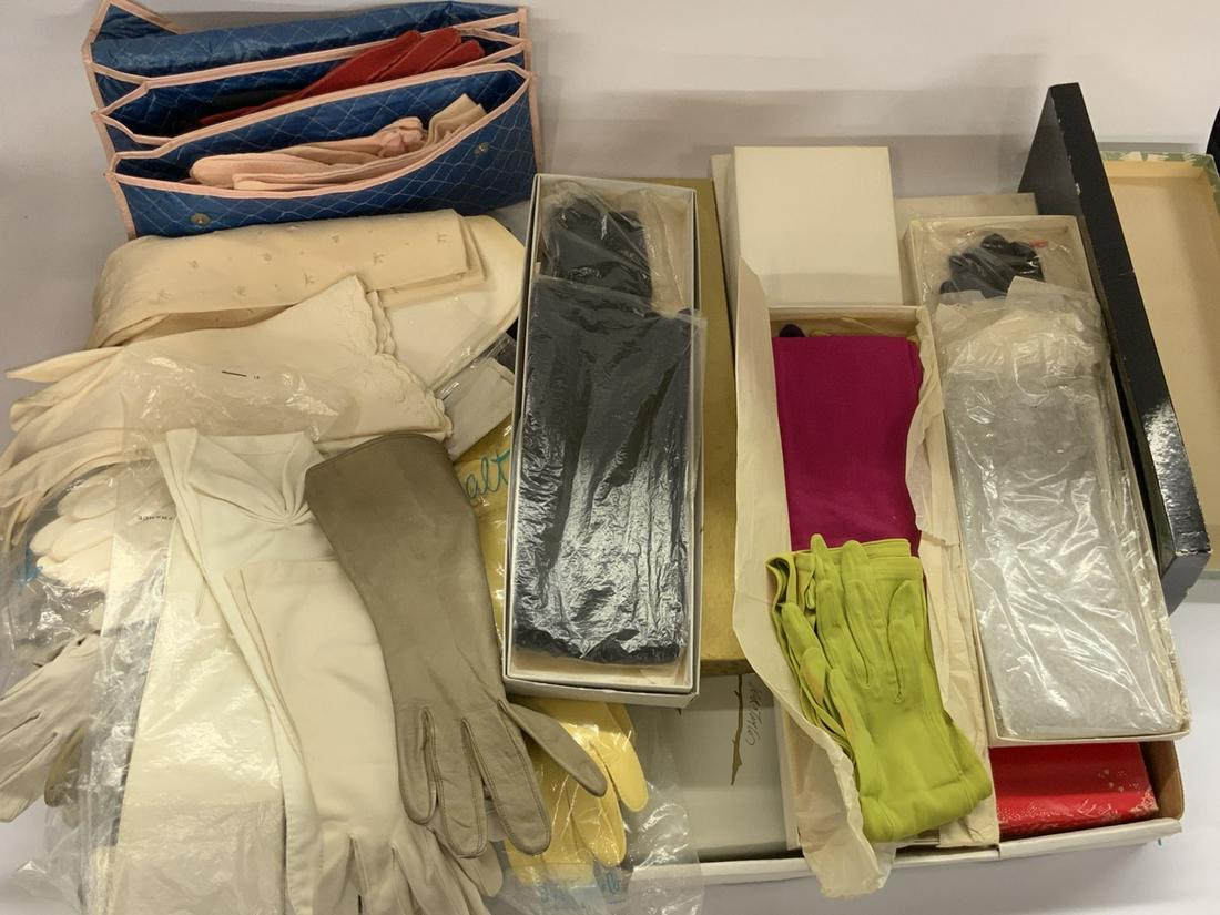 Vintage Linens, Leather Gloves Lot (1 of 5)