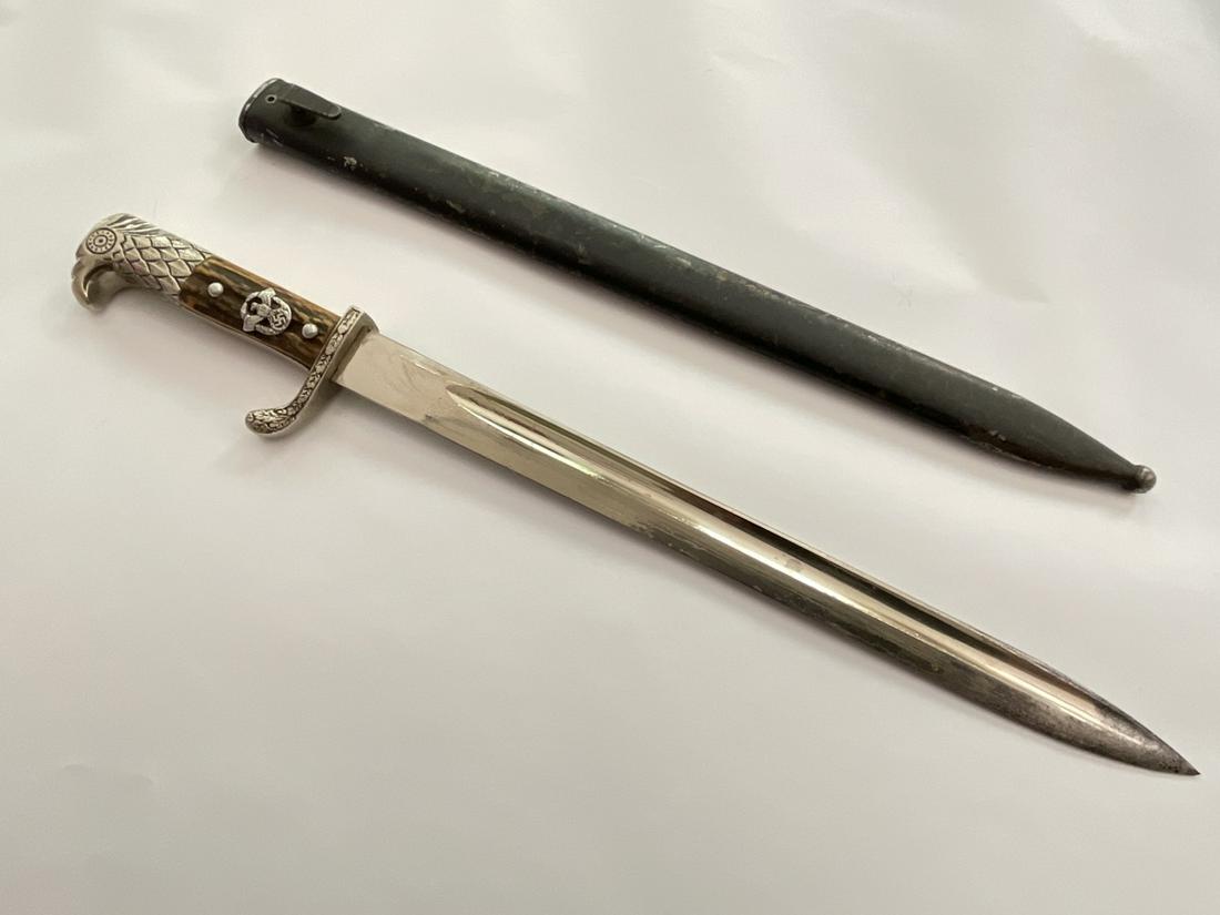 WWII German Police Bayonet: WWII German Police Bayonet Dimensions: 17 1/2” L