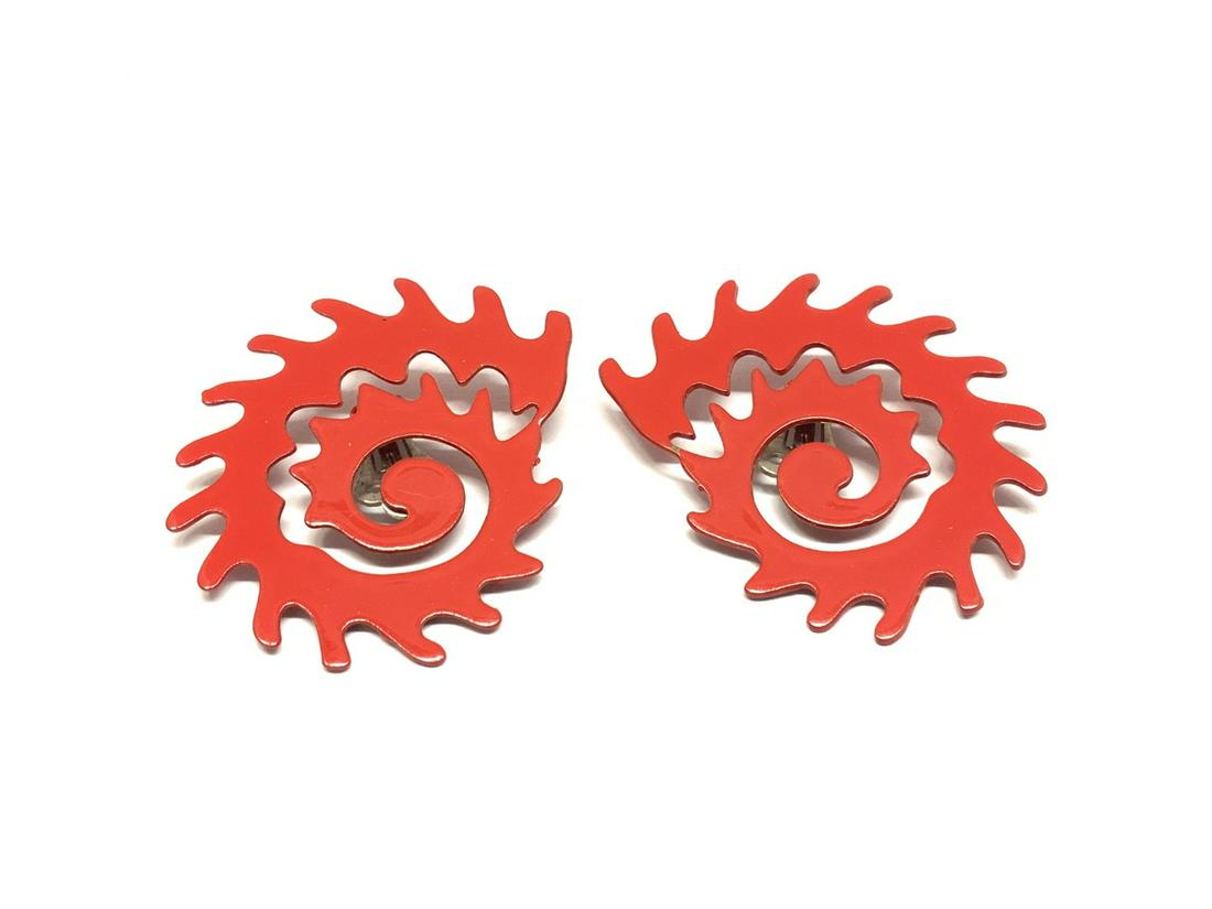 Missoni, Italian 80's Red Metal Clip Earrings: Vintage Missoni Red clip metal earrings. Dimensions: 2"