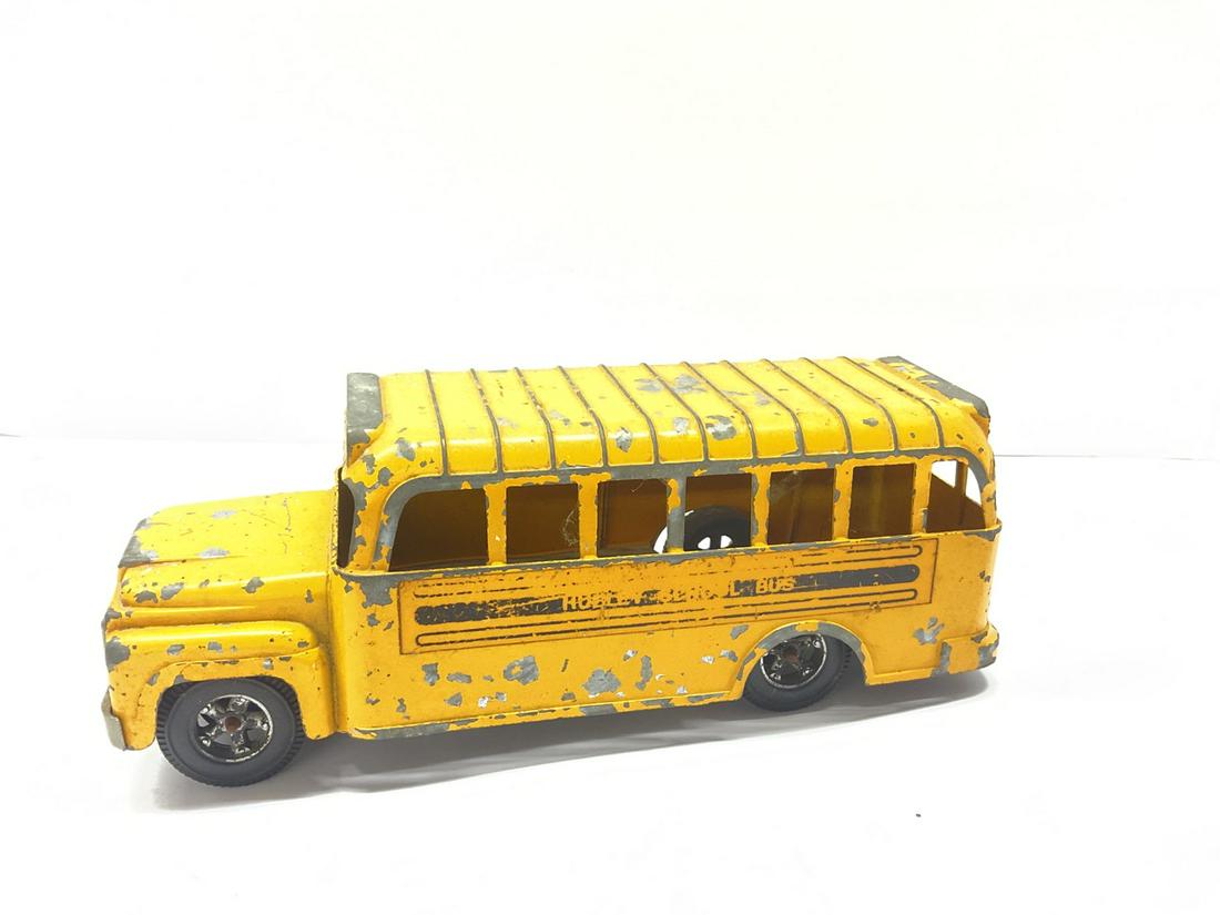 Vintage Hubley Metal Toy School Bus: Vintage Hubley Metal Toy School Bus Dimensions: 9 1/4” x 3” x 3 1/2” Condition,: Original finish, some paint loss noted. Marked Hubley on underside Made in USA