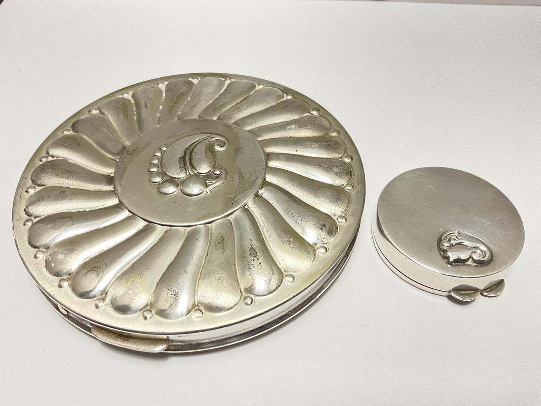 Rex 5th Avenue Vintage Sterling Silver Compacts: Two sterling silver compacts. Rex Fifth Avenue. Total weight: 6.286 troy ounces