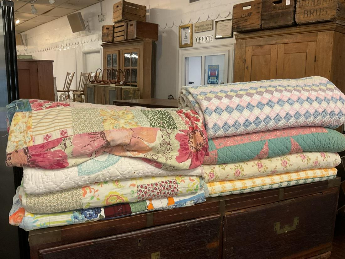 Nine (9) Vintage Quilts: Estate compiled groiuping of nine (9) vintage quilts and blankets.