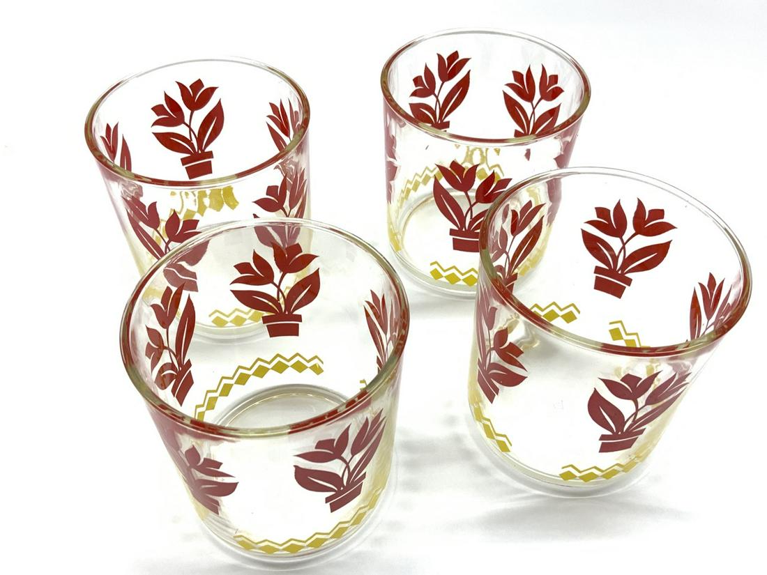 Retro Kitchen Beakers: Set of four Retro kitchen red beaker style cups. Dimensions: 3 3/4" X 4"