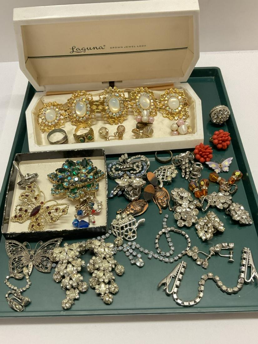 Vintage Estate Costume Jewelry Group Lot: Including Laguna crown bracelet, crystal etc.