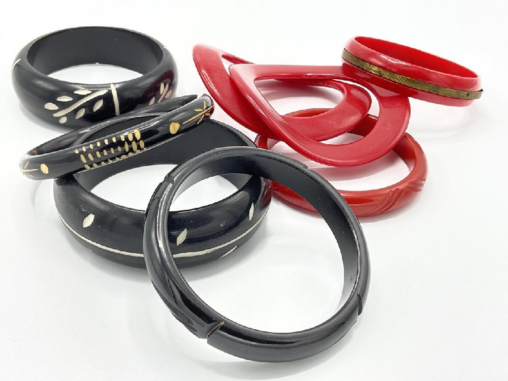 Eight(8) Red And Black Bangle Bracelets (1 of 4)