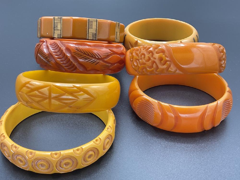 Seven (7) Bakelite Bangle Bracelets (1 of 6)