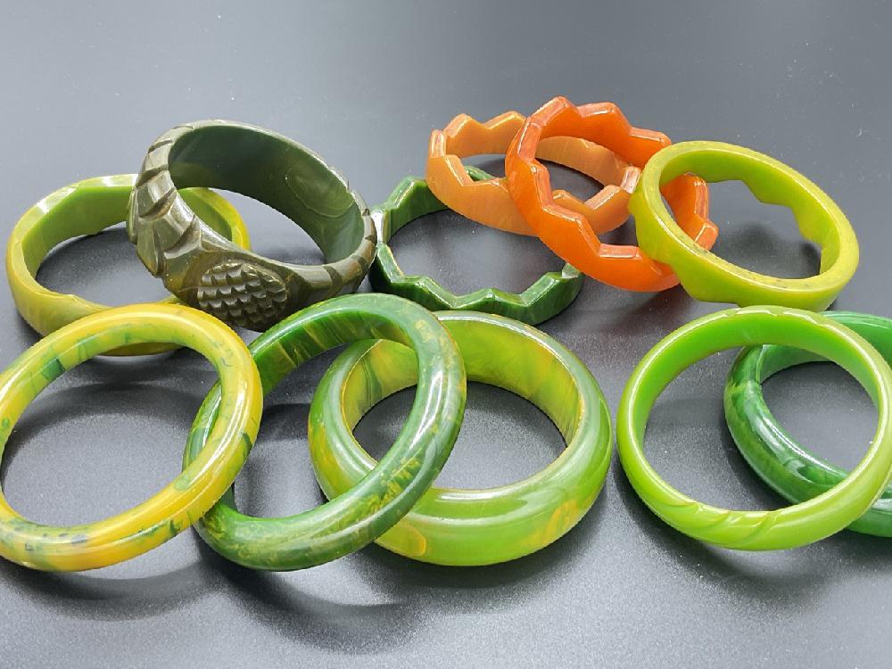 Eleven (11) Bakelite Bangles (1 of 8)