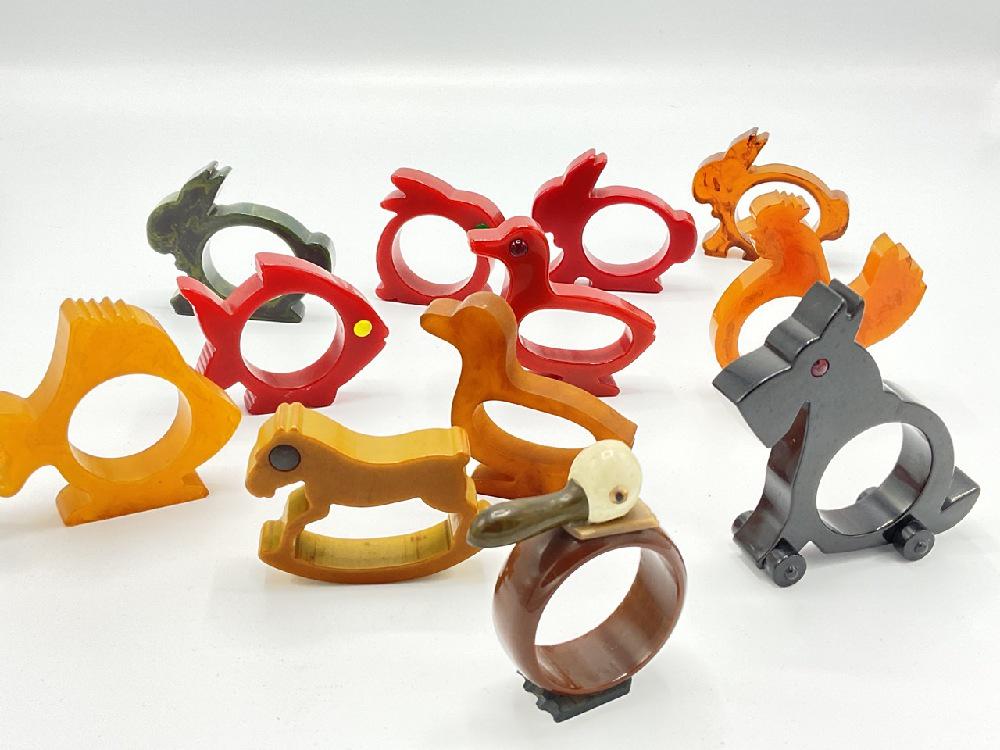 Twelve (12) Bakelite Animal Napkins rings (1 of 5)