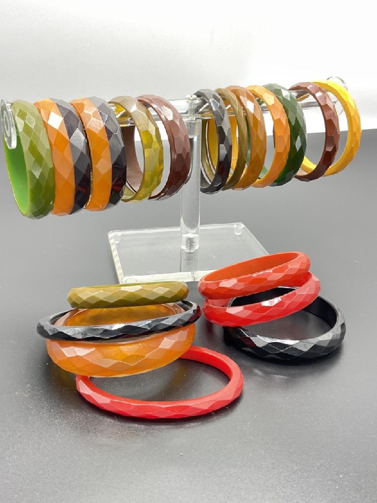Eighteen (18) Assorted Bevel Cut Bakelite Banhle Bracelets (1 of 6)