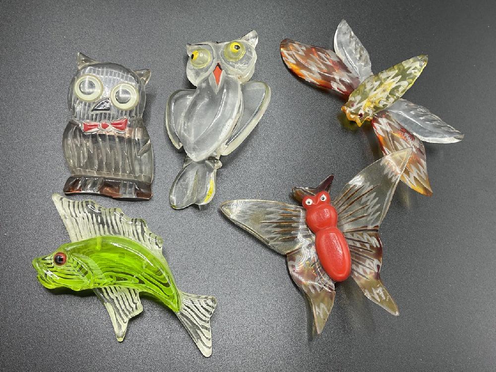 Five (5) Reverse Carved Lucite Pins: Five (5) Reverse carved Lucite pins. Fish, Owls, Butterfly and Insect. Dimensions: 2"-3" Lengths approx.