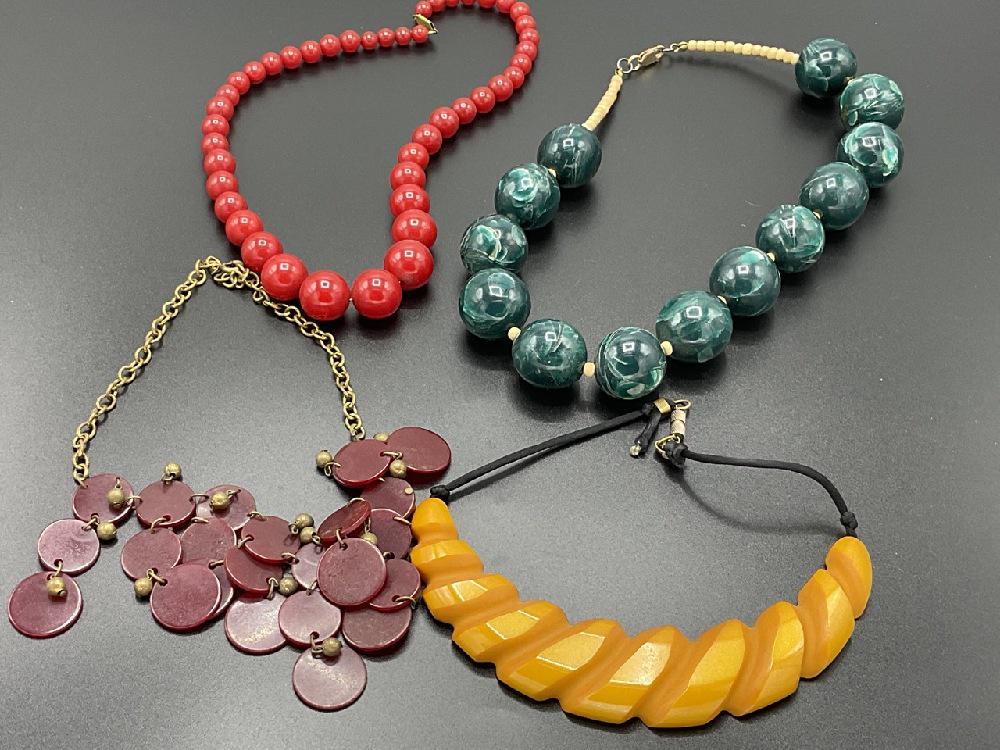Four (4) Vintage Bakelite Necklaces (1 of 7)