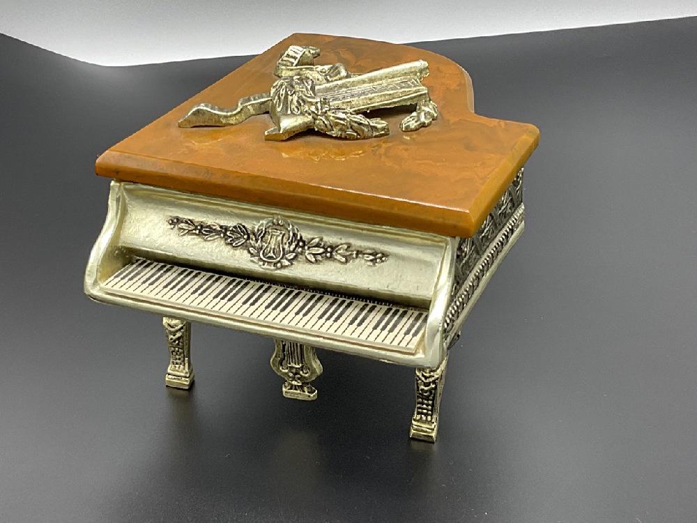 Thorens Grand Piano Swiss Music Box (0177) on Feb 10, 2023 Flannery's Estate Services in NY
