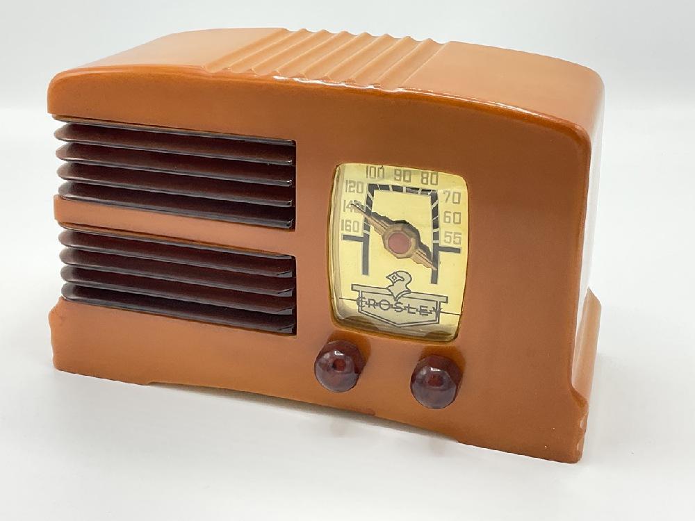 Crosley Bakelite/Catalin Cased 1930's Tube Radio (1 of 8)