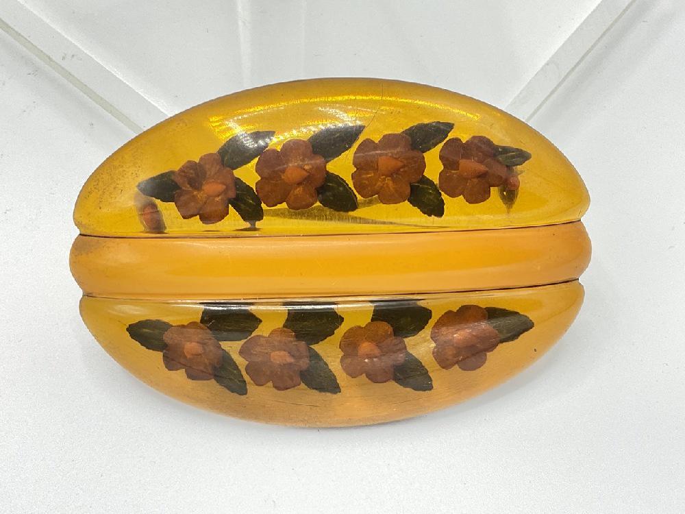Reverse Carved Vintage Apple Juice Bakelite Brooch (1 of 3)