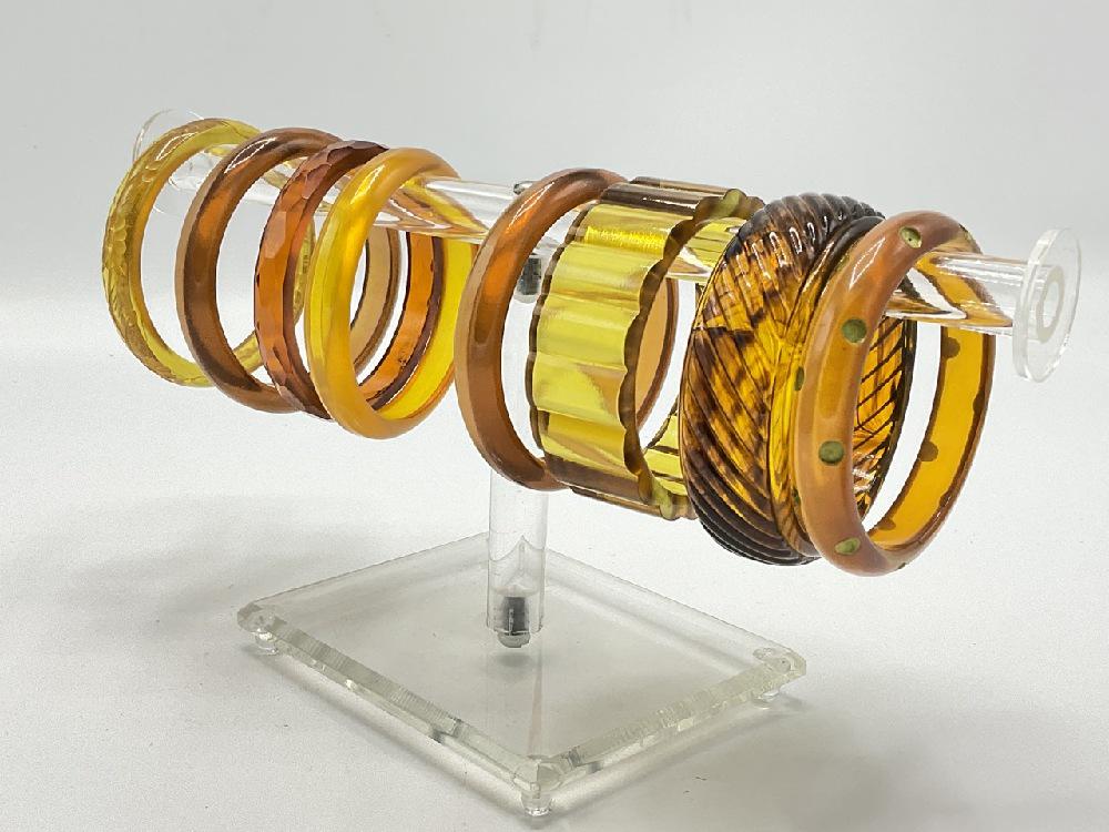 Eight (8) Apple Juice Bakelite, Root Beer and Polka Dot Bangles (1 of 5)