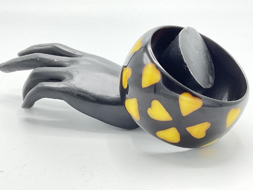 Bakelite Laminate Hearts Bangle Bracelet (1 of 3)