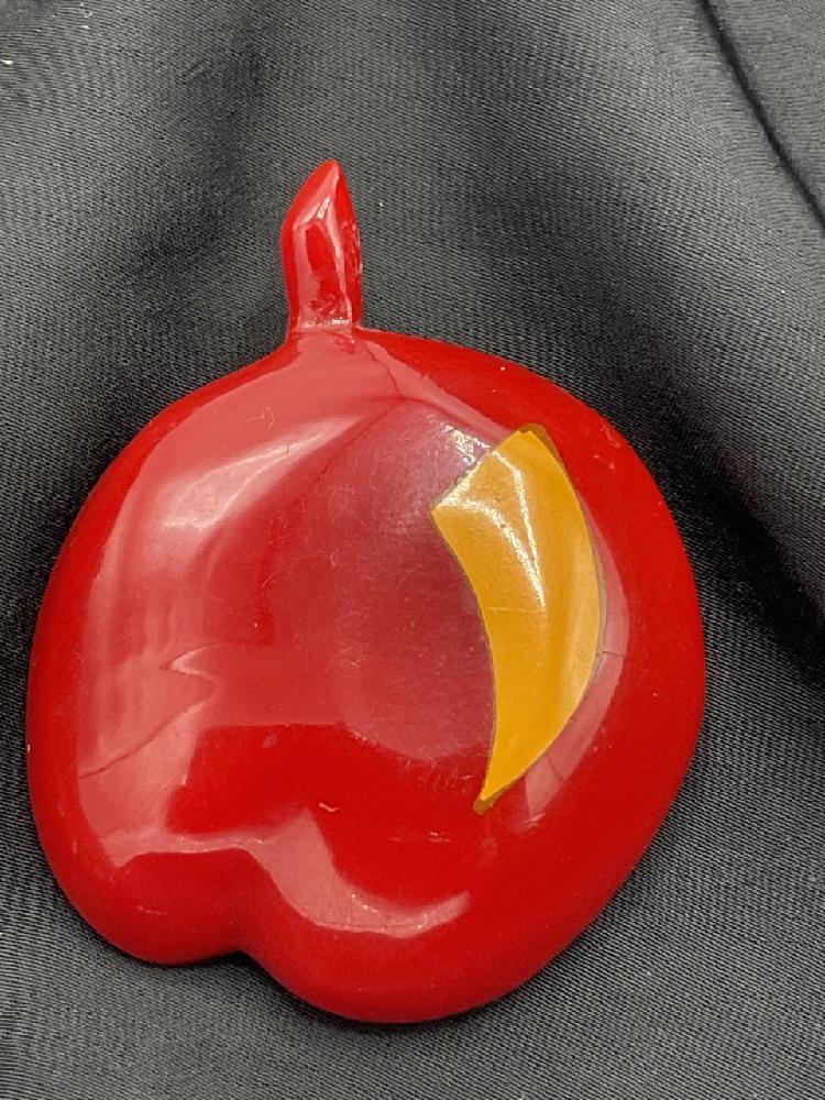 Vintage Bakelite Laminated Red Apple Pin (1 of 2)
